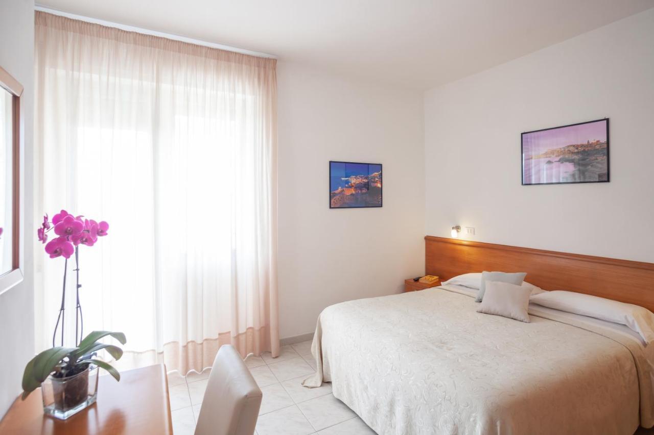 Hotel Viola Gaeta Eksteriør billede